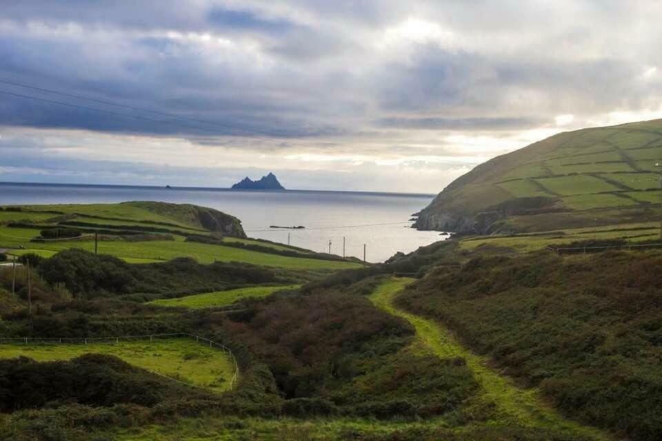 Skellig Port Accomodation - Sea View Rooms Ensuite Portmagee Bagian luar foto